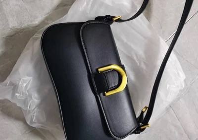 Original burgundy bag 2025 new armpit high-end versatile cross-body bag French niche Korean small shoulder bag
New Arrivals