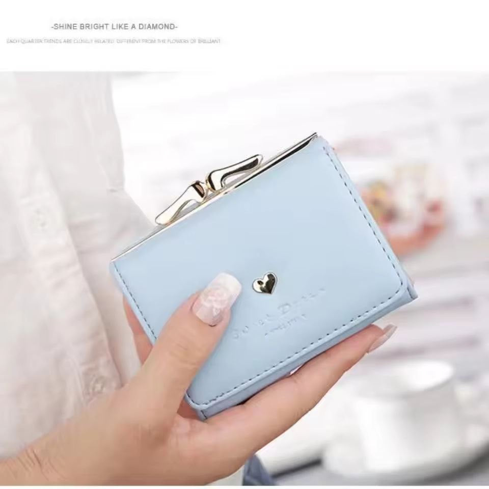 Short Fresh Cute Three-Fold Ladies Wallet with Heart Coin Purse