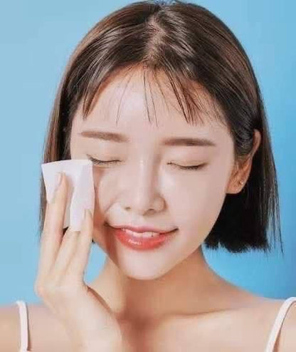 Christian Dean Secret Tone-Up Sun Cream with SPF50+ - 70ml 

Made in  [Korean]


Key Features:
Contains 2% calamine for a pink tone-up effect.
Corrects dull, yellowish, or pale skin.
Offers SPF50+ PA+++ for sun protection.
Can be
