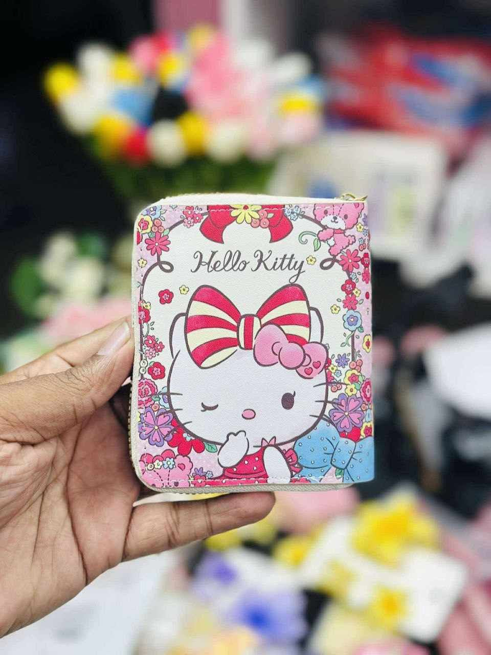 Sanrio Hello Kitty – Cute Kawaii Coin Purse & Mini Wallet