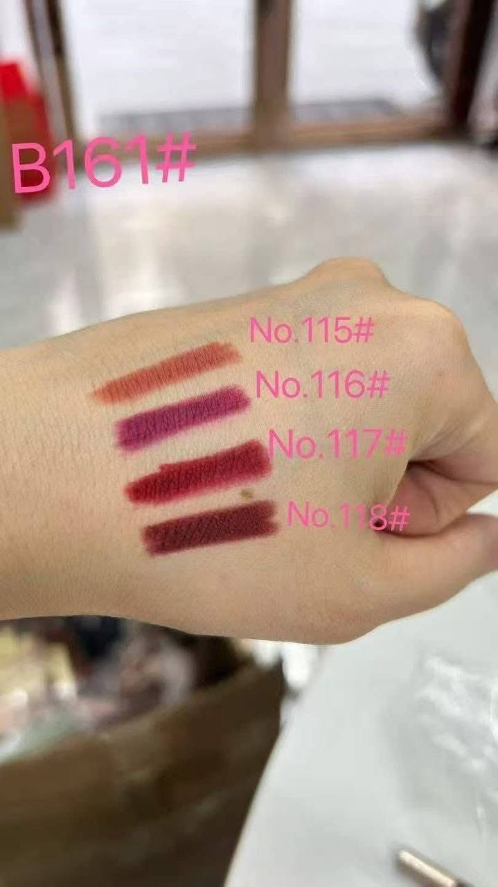 Beauty glazed lip liner 💋

1 to 18 All shade available in Stcok 

Texture টা এত ভালো। Smoothie finish দিবে।রিসেনেবল বাজেটে এর চাইতে ভাল মানের জেল লিপলাইনার  হয়ত কোথাও পাবেন না।