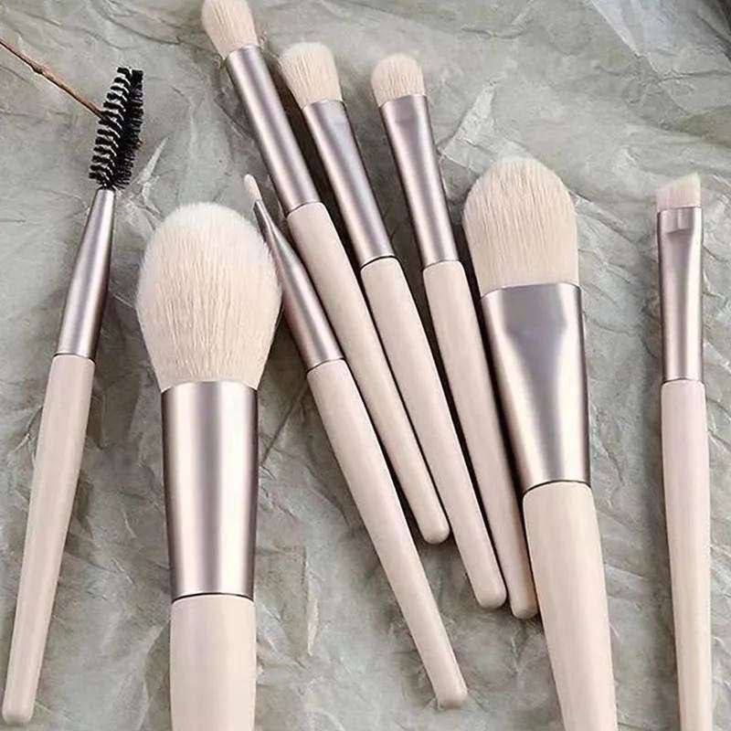 Make up brush set