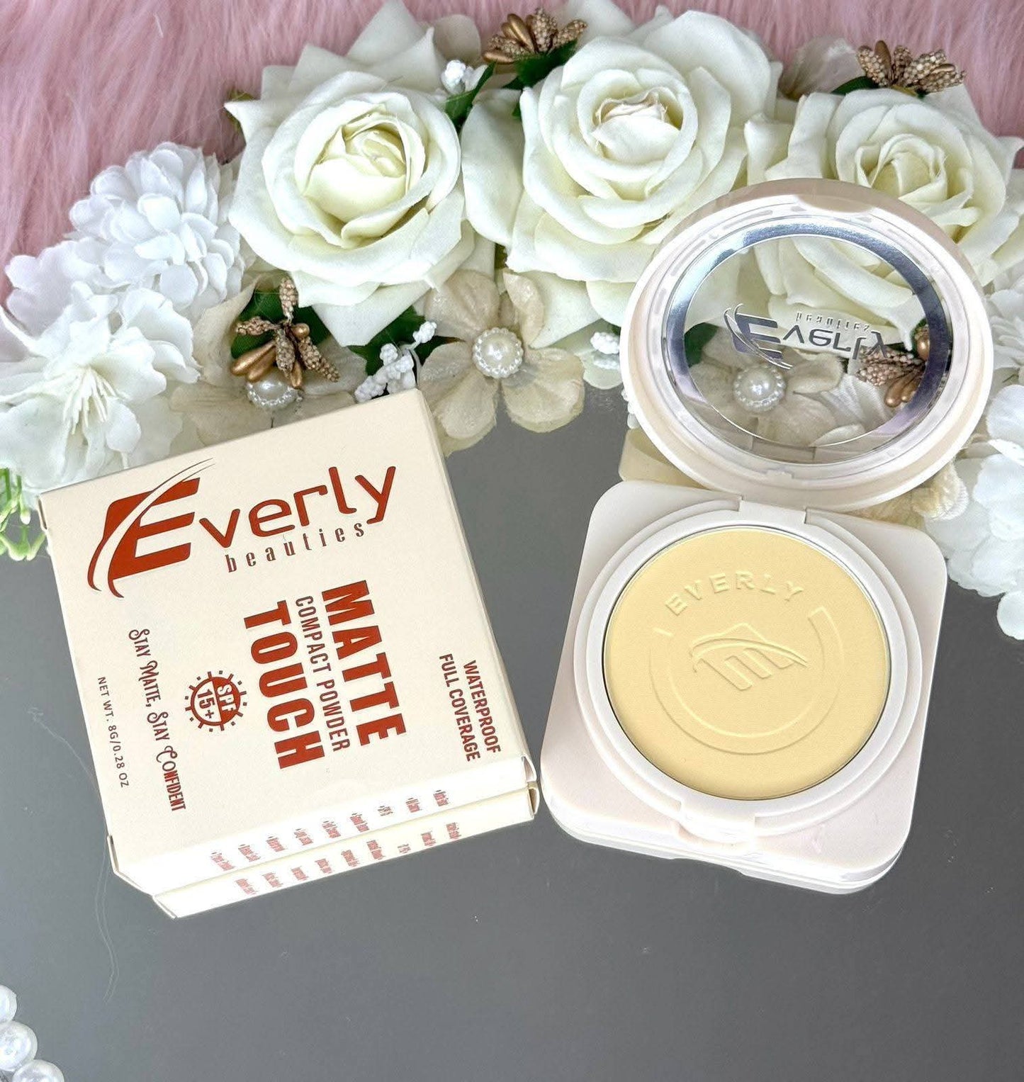 Everly Beauties Matte Touch Compact Powder