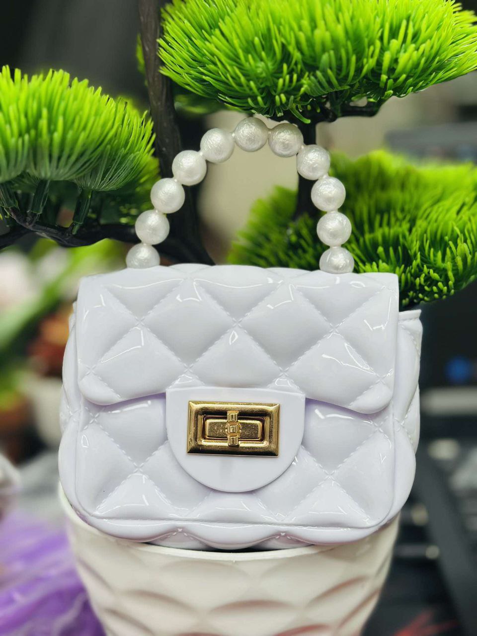 Bagbin Designer sling bag and Handbags baby girls | Purse Small Pearl Handbags Kids Jelly Purse Bag With Chains 
Jelly bag