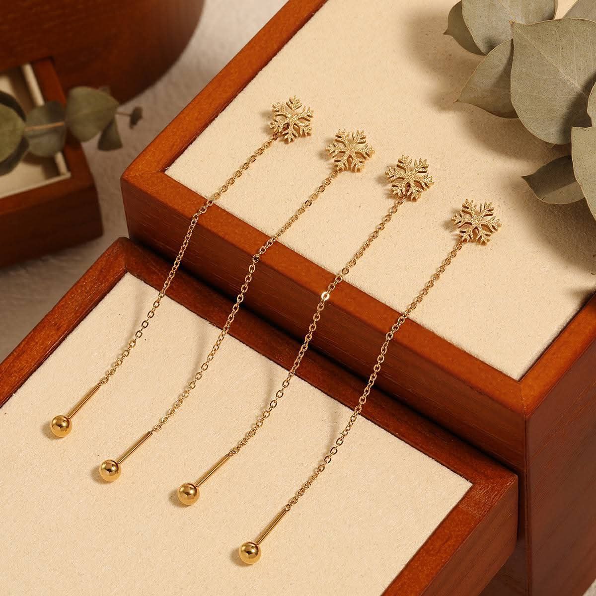 Sui Suta Earrings