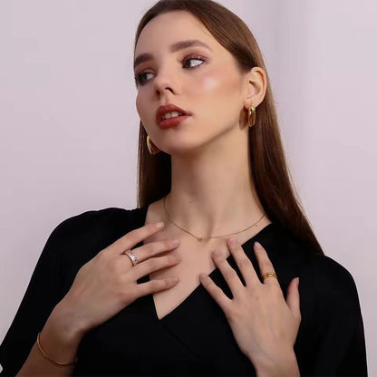 Neckpiece