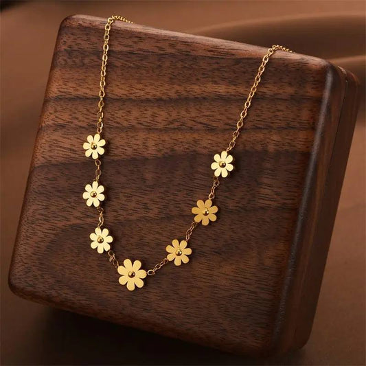 Stainless Steel Sweet Seven Little Daisy Pendant Necklaces