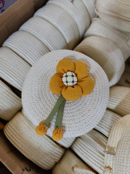   
Casual handmade woven straw Bag
