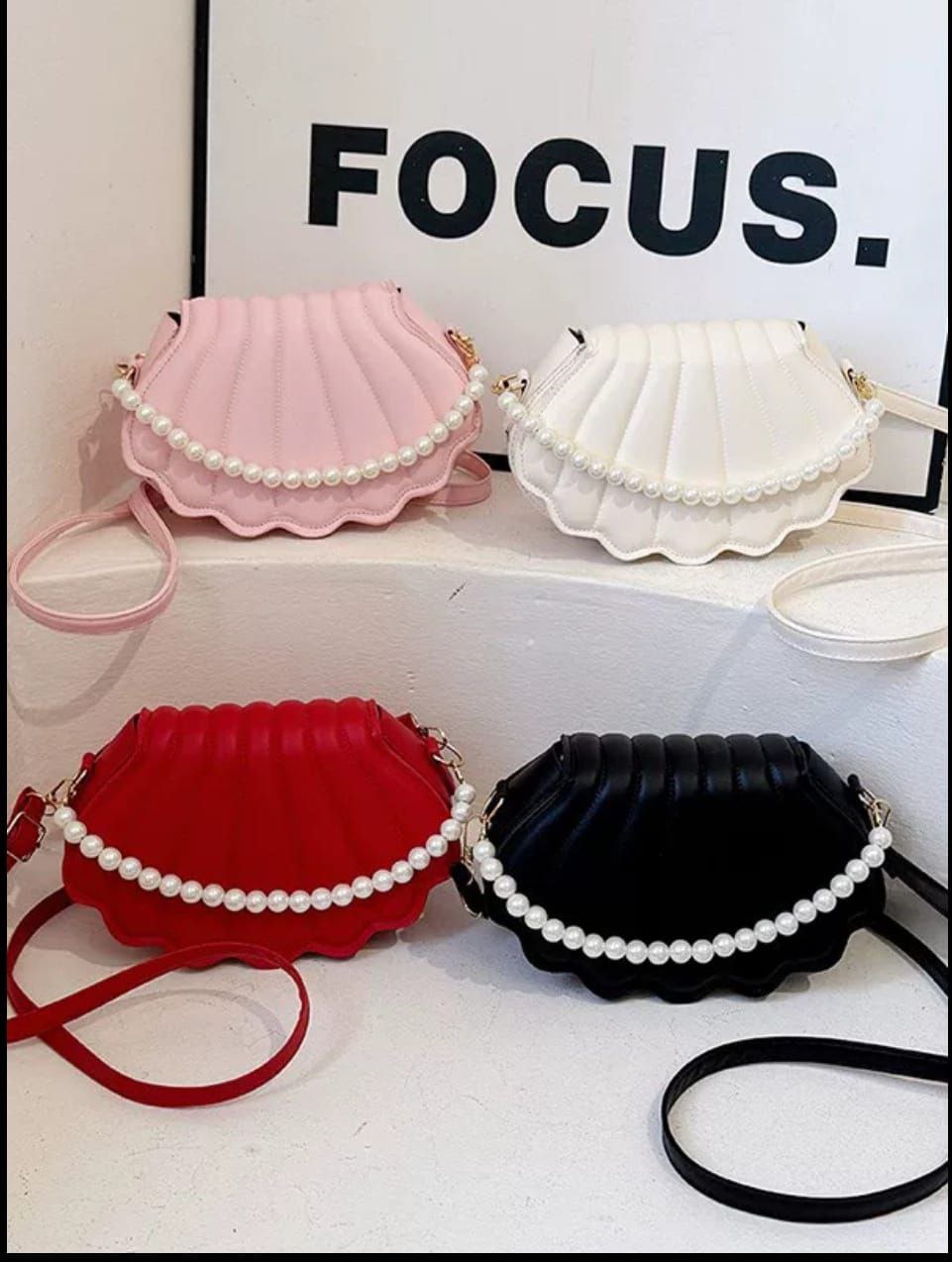 Jhinuk purse