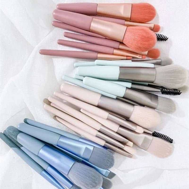 Make up brush set