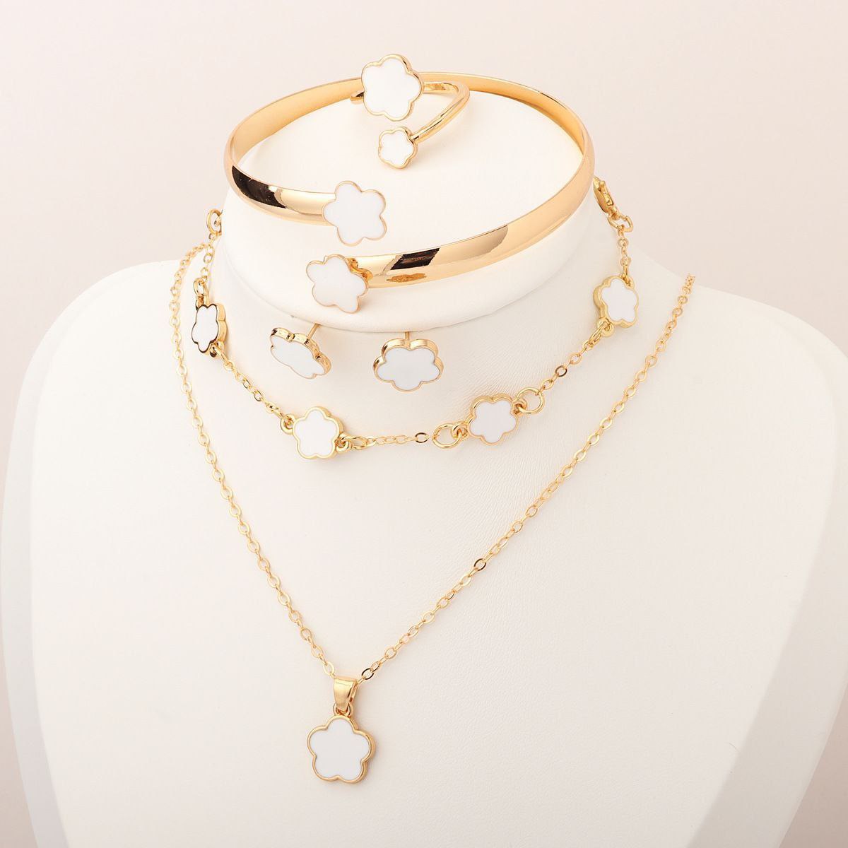 Necklace Set