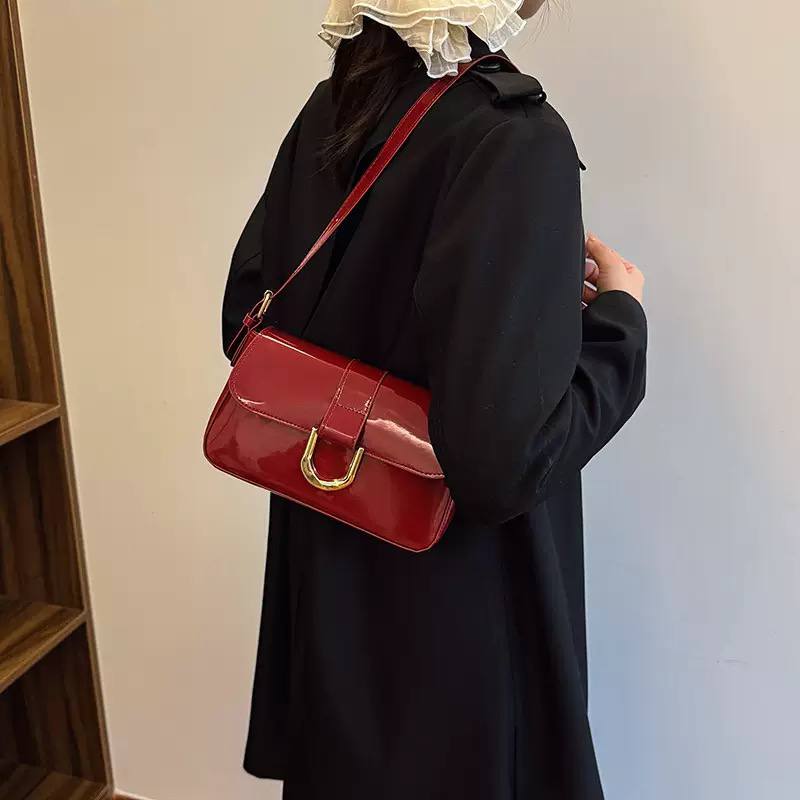 Original burgundy bag 2025 new armpit high-end versatile cross-body bag French niche Korean small shoulder bag
New Arrivals