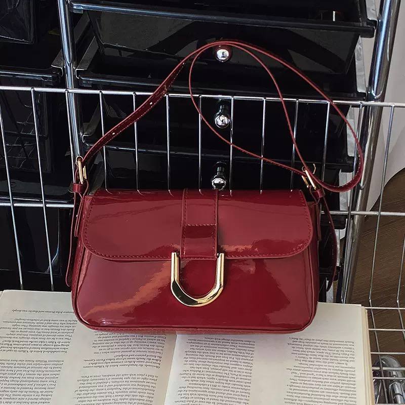 Original burgundy bag 2025 new armpit high-end versatile cross-body bag French niche Korean small shoulder bag
New Arrivals