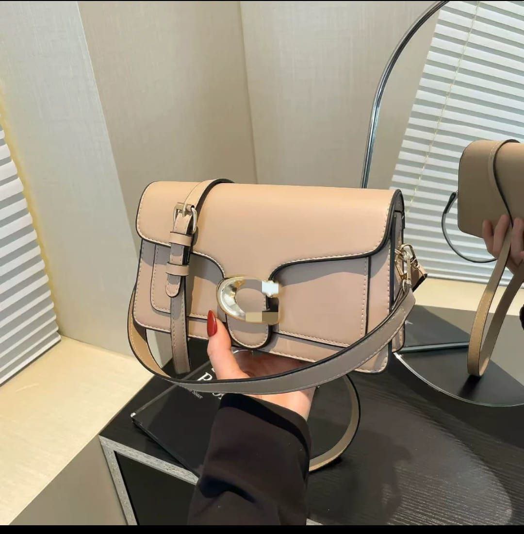 Casual leather purse