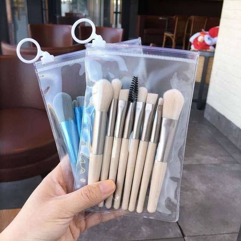 Make up brush set