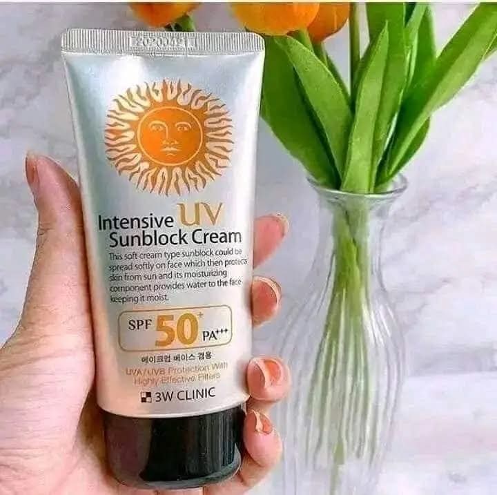 3W Clinic Intensive UV Sunblock Cream (SPF 50+ PA+++)